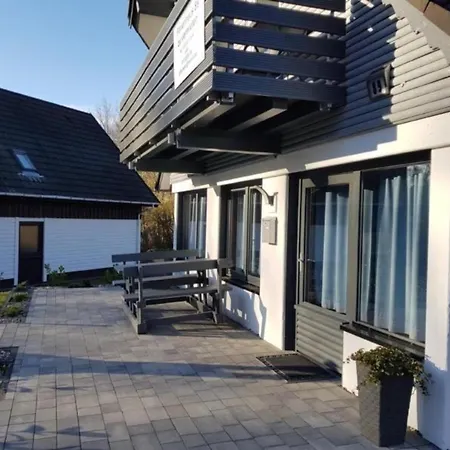 In Silbersee Mit Garten Frielendorf